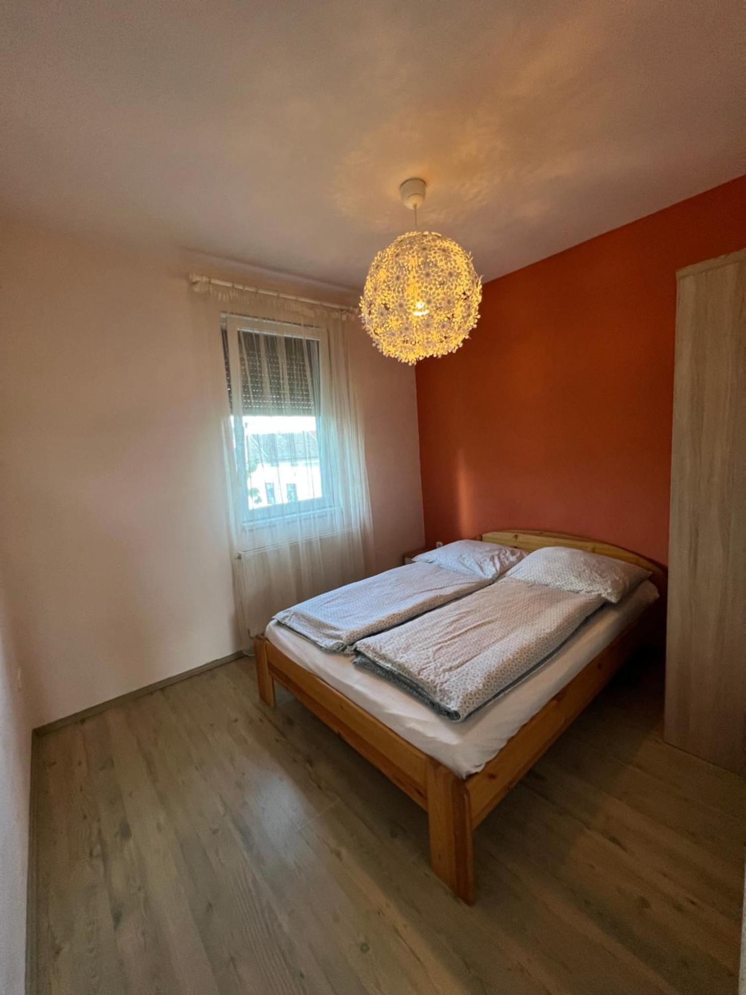 Kristaly Apartman Σέγκεντ Εξωτερικό φωτογραφία